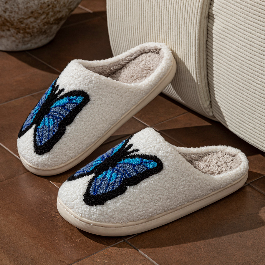 YNPO 2026 New Women's Slippers - Sewing Embroidery Fabric のレビューと価格