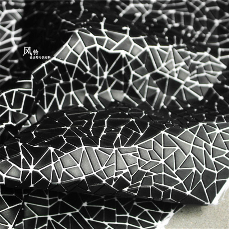 PU Fabric Black Irregular Shap - Is Sewing Textile Art のレビューと価格