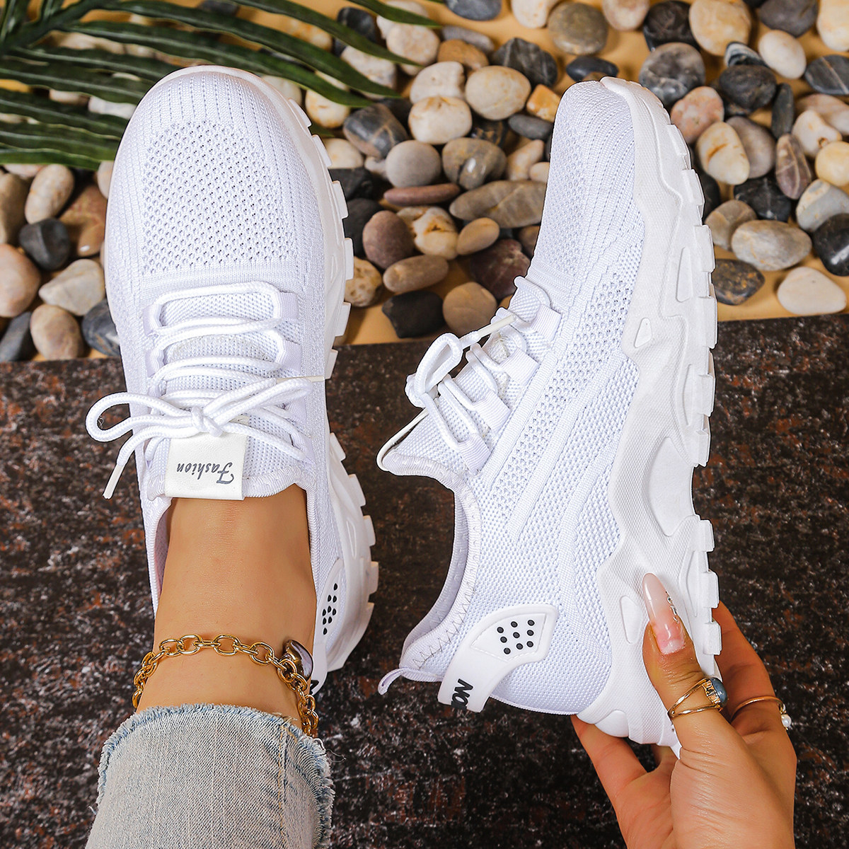 Women's sports shoes 2026，Brea - Sewing Net のレビューと価格